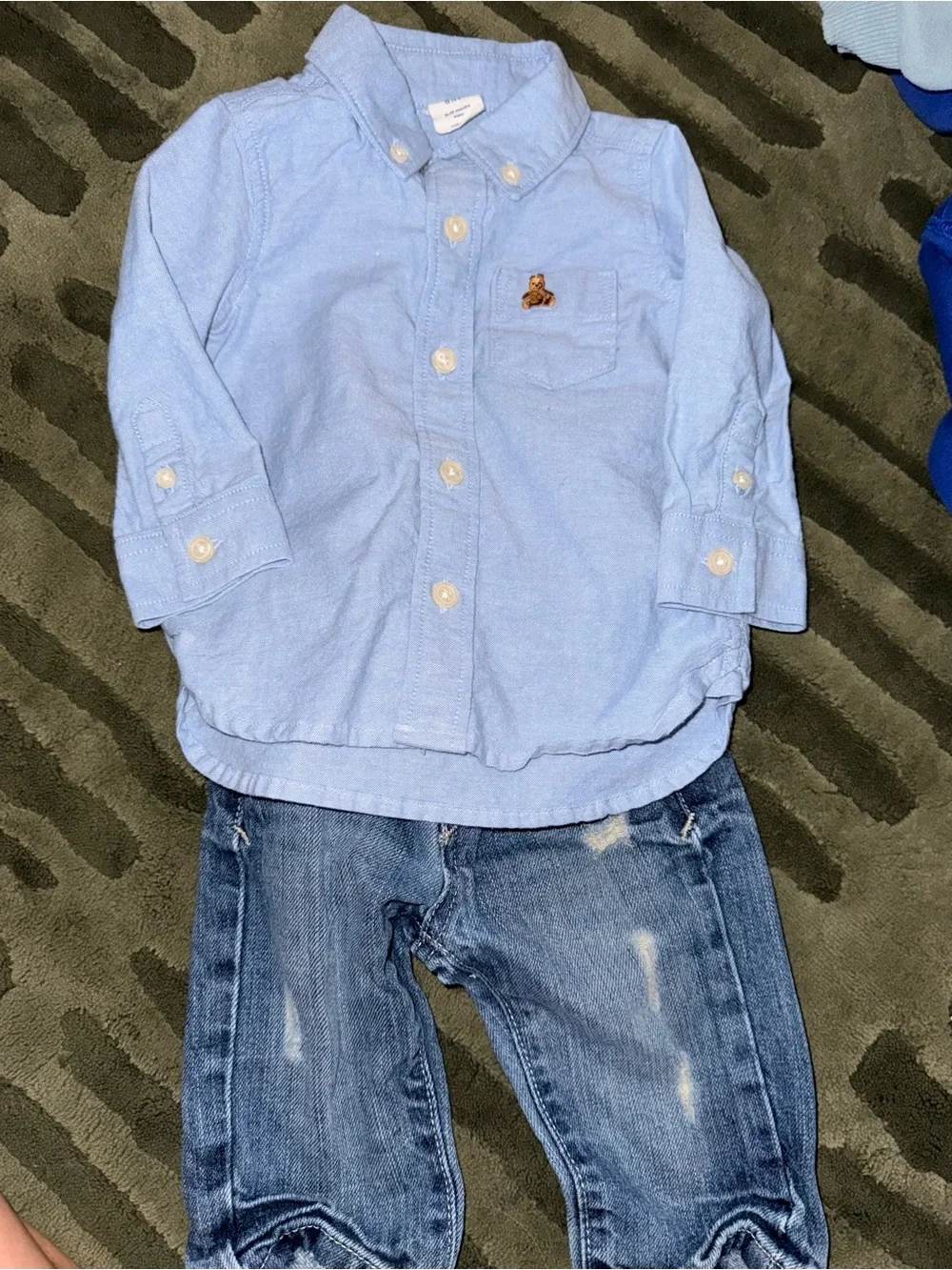 6-9 and 6-12 Months - Fall winter outfits - Boy- GAP, Carter’s, Children’s Place